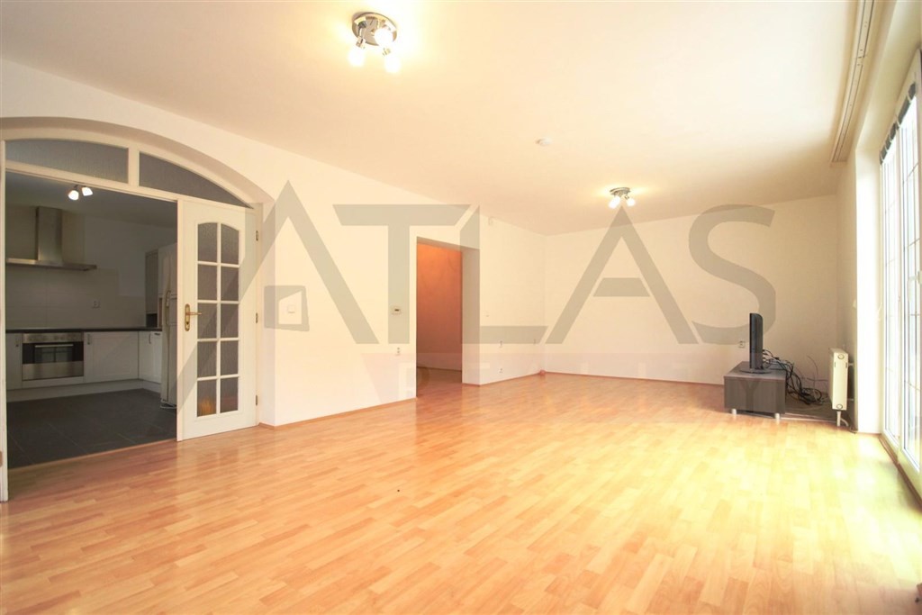 For Rent: 4-bedroom, 180 sqm house Prague 6 - Nebusice