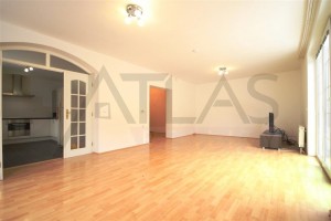 For Rent: 4-bedroom, 180 sqm house Prague 6 - Nebusice 
