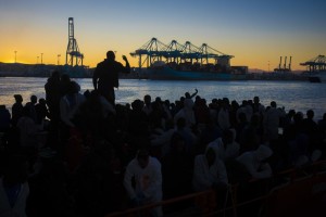Co znamená když jsme povolili 800 migrantům vtrhnout násilím do Španělska?