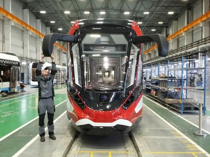 první ruské ultralehké tramvaje s hliníkovým tělem postavena na základě modelu Vityaz-M